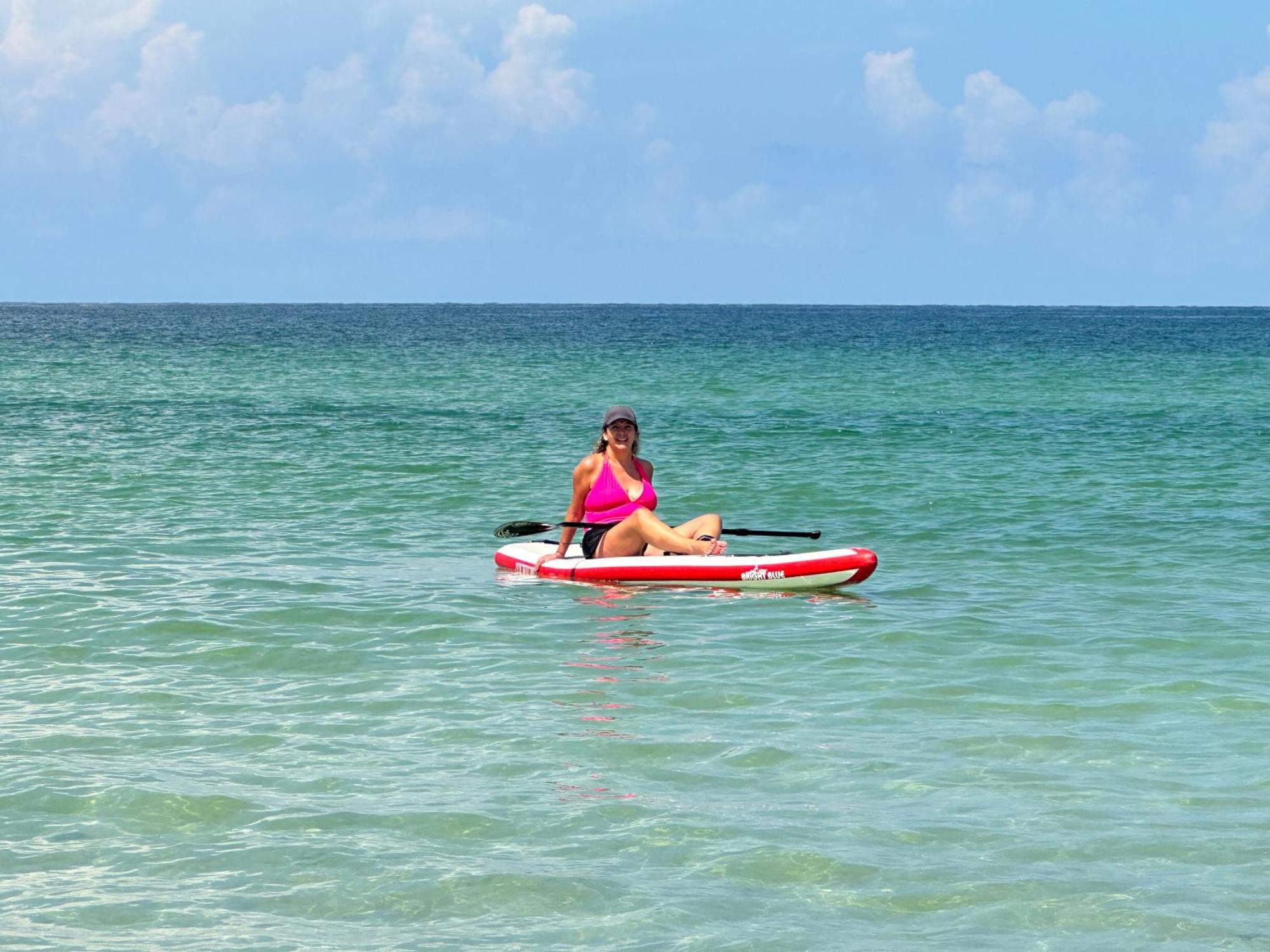 Beautiful Waterfront Beach Cottage. Sleeps 6 Clearwater Beach Buitenkant foto